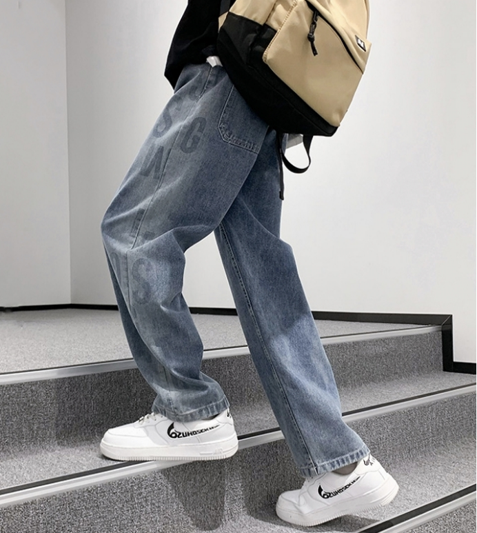 型男必看！15家平价牛仔裤品牌推荐，均价100元，好看又耐穿