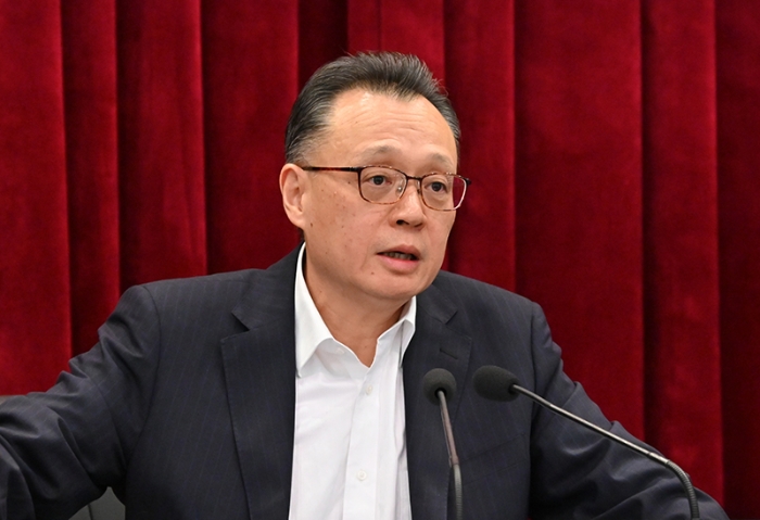 专访农行副行长徐瀚｜打造智慧新银行 精准滴灌农村数字普惠金融