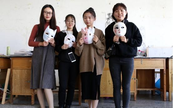 大学生毕业后想“留校任教”，需满足3个必要条件，不然有难度