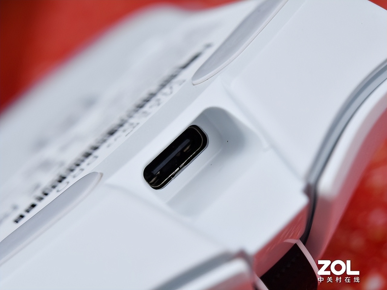 雷蛇毒蝰V2专业版游戏鼠标评测分享 眼镜蛇游戏鼠标怎么样