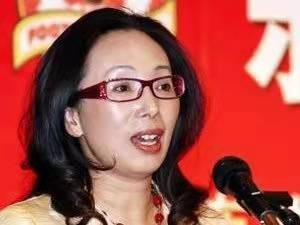 黑龙江女首富戴秀丽：拼搏20年赚95亿，丈夫却要离婚：厌倦太富裕