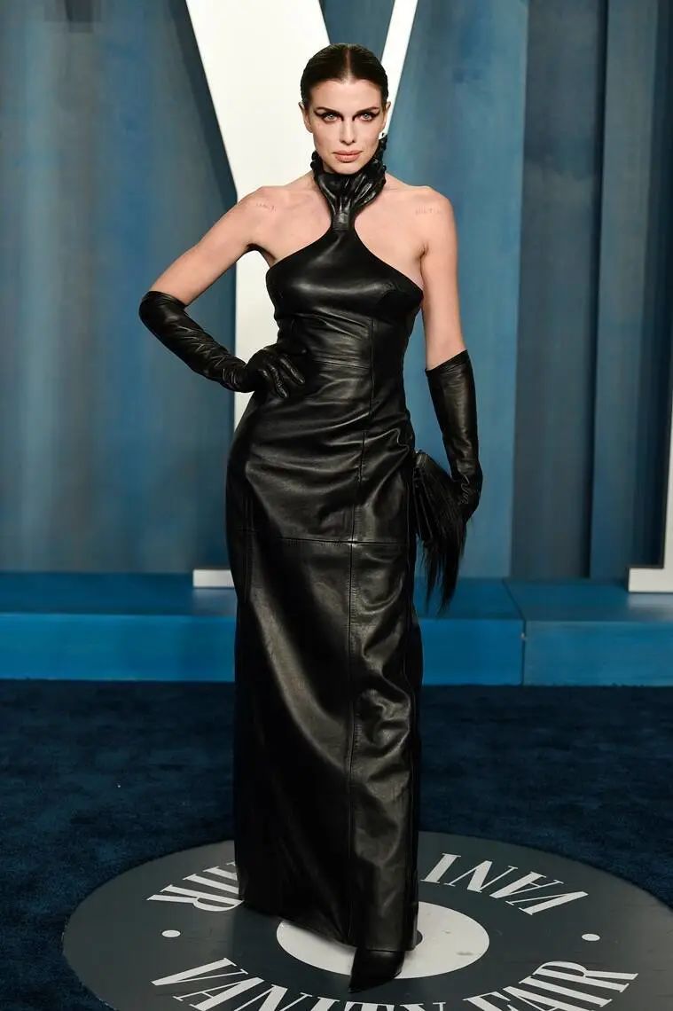 从寂寂无名之辈变身时尚巨星，恭喜娅娅