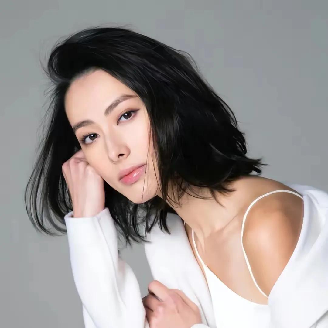 梁洛施：为李泽楷生3子，拿40亿分手费，直言喜欢又肥又矮的男人