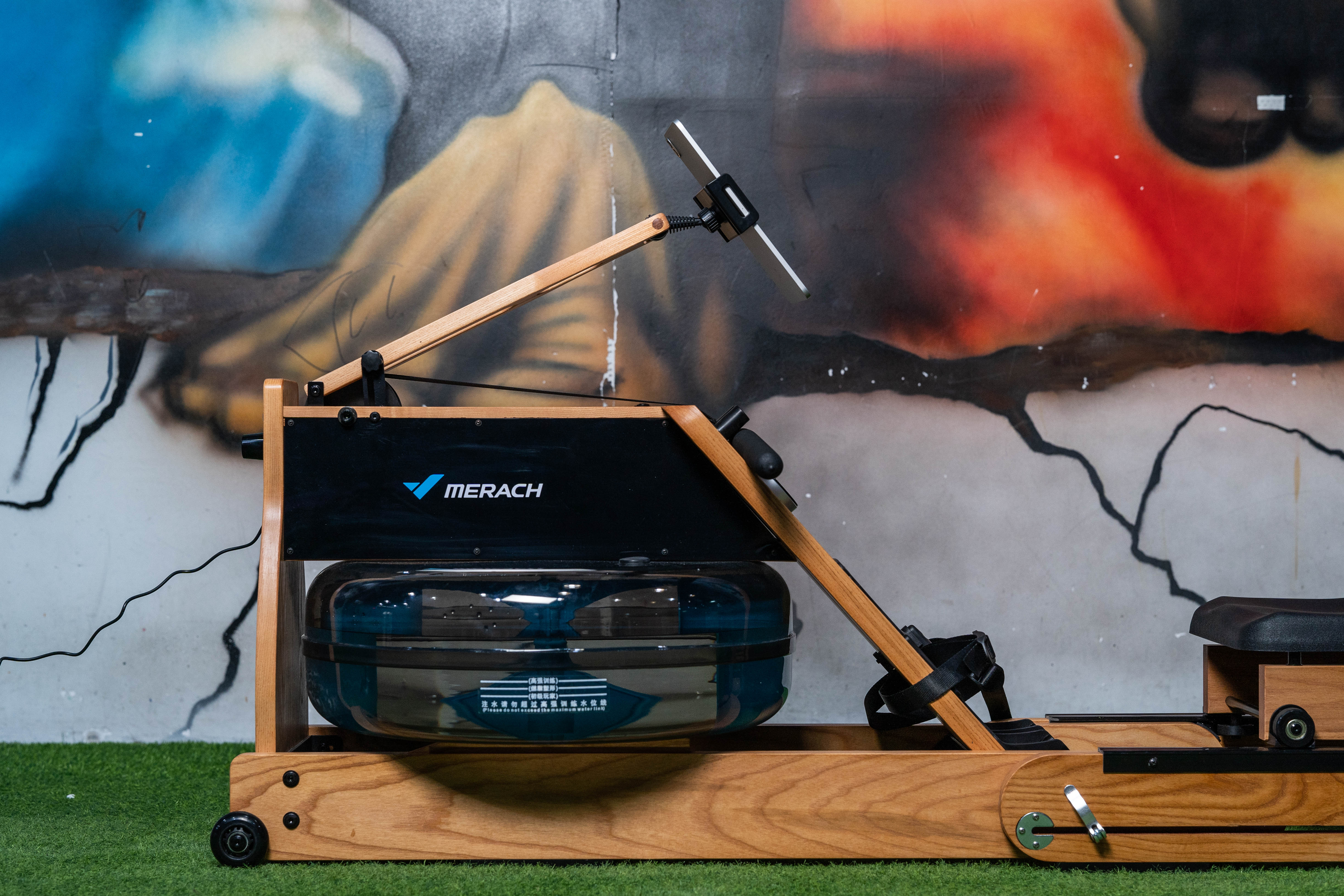 不想跑步？专业健身教练告诉你燃脂TOP1划船机怎么用