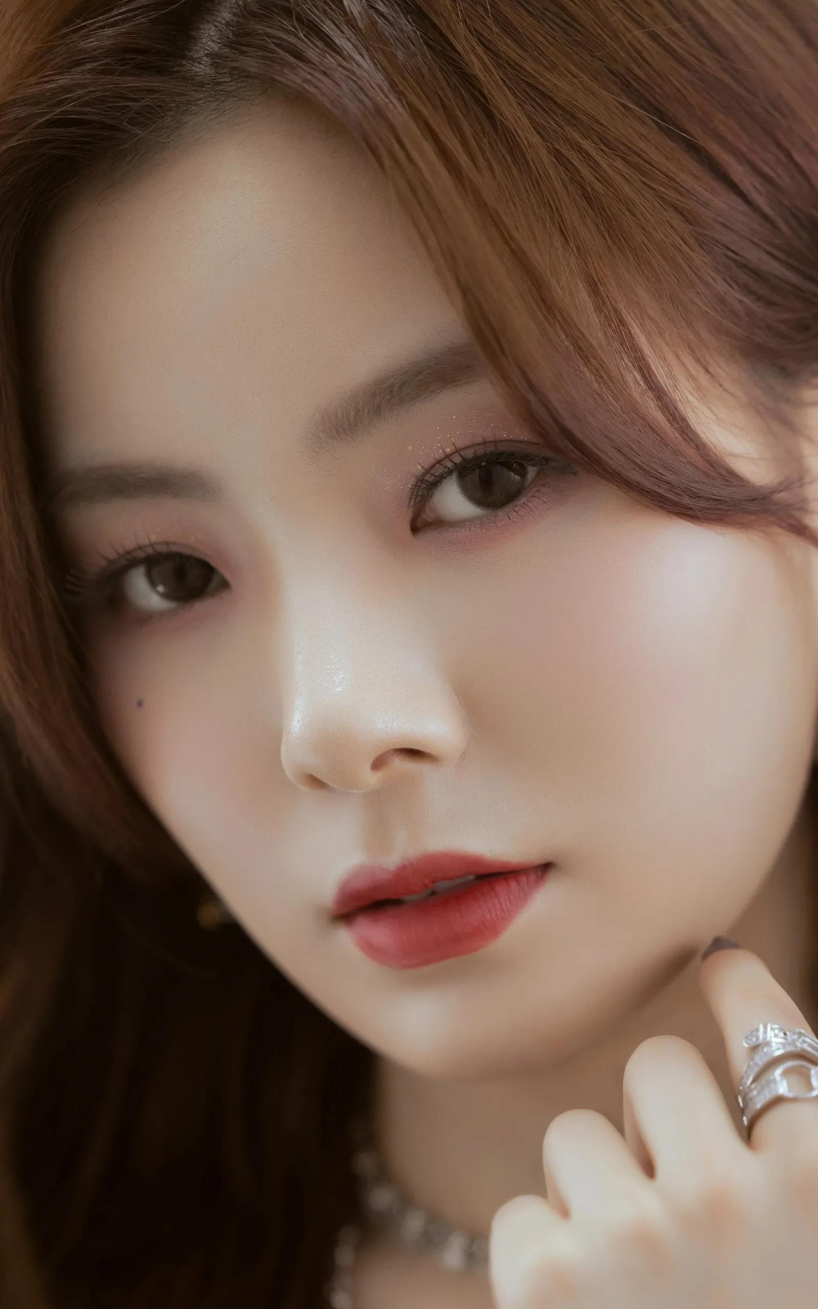 国内最顶尖的18位女星，你认为哪位是当之无愧的流量一姐？