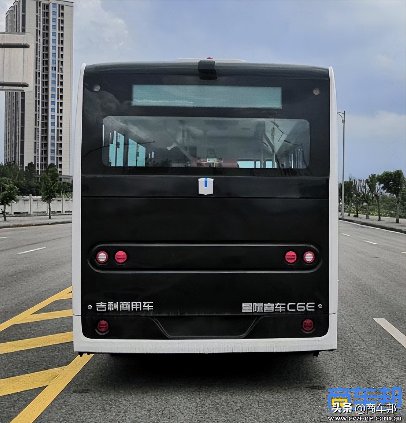 吉利星际客车C6E发布，6米微循环公交车有哪些技术优势？