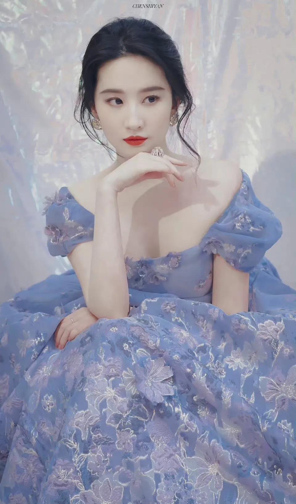 女明星的礼服造型让人心动