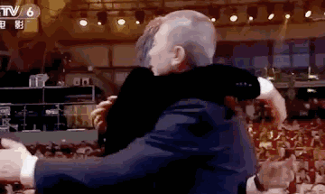 男明星撕X简直不要太精彩，人手一出大戏，女明星们比不了