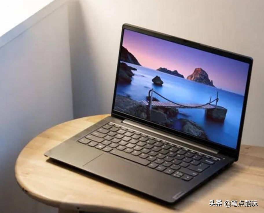 如果让你选择5件日常学习的必备数码产品，有哪些必选品？