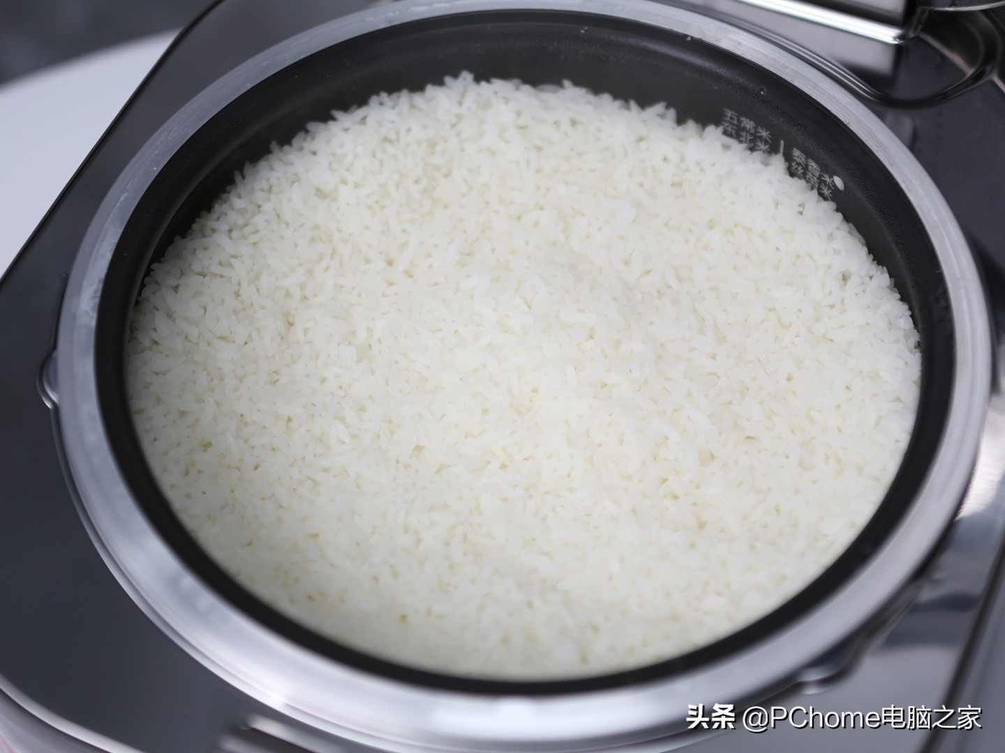 苏泊尔电饭锅（使饭更加香甜的苏泊尔电饭锅讲解）