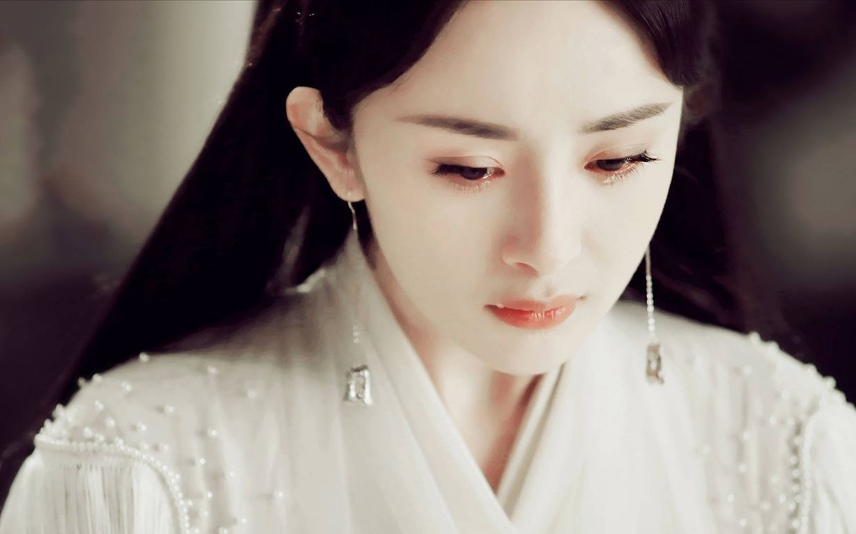 有一种“毁容”叫眼睛凹陷！杨幂比同龄人老10岁，陶虹直接认不出