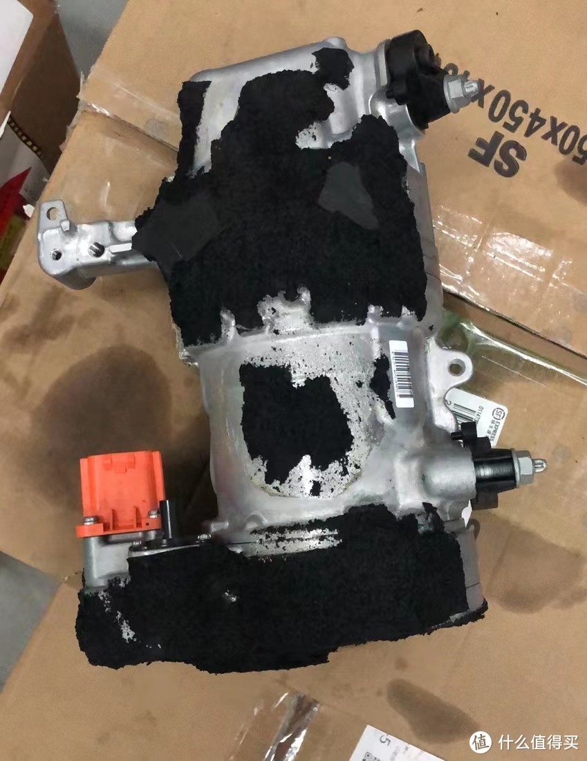 订车后连涨三次价的特斯拉Model Y Performance 高性能版提车记