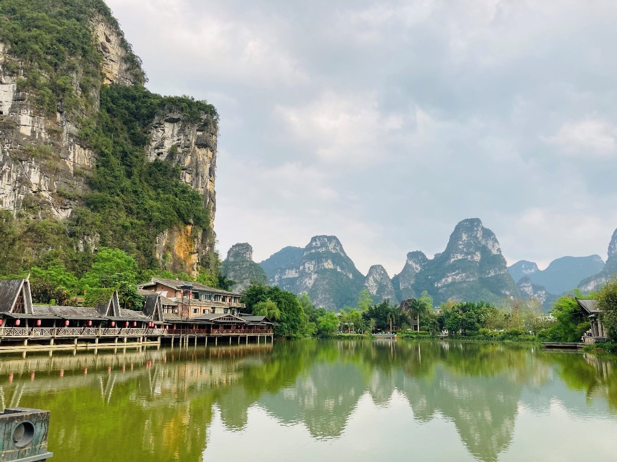 明仕田园,山水下的隐世秘境