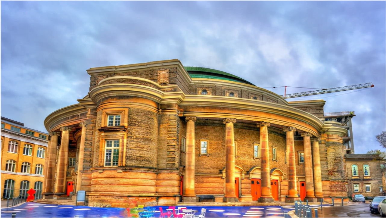 成都申友留学｜英国时尚管理留学可以选哪些学校和专业呢？