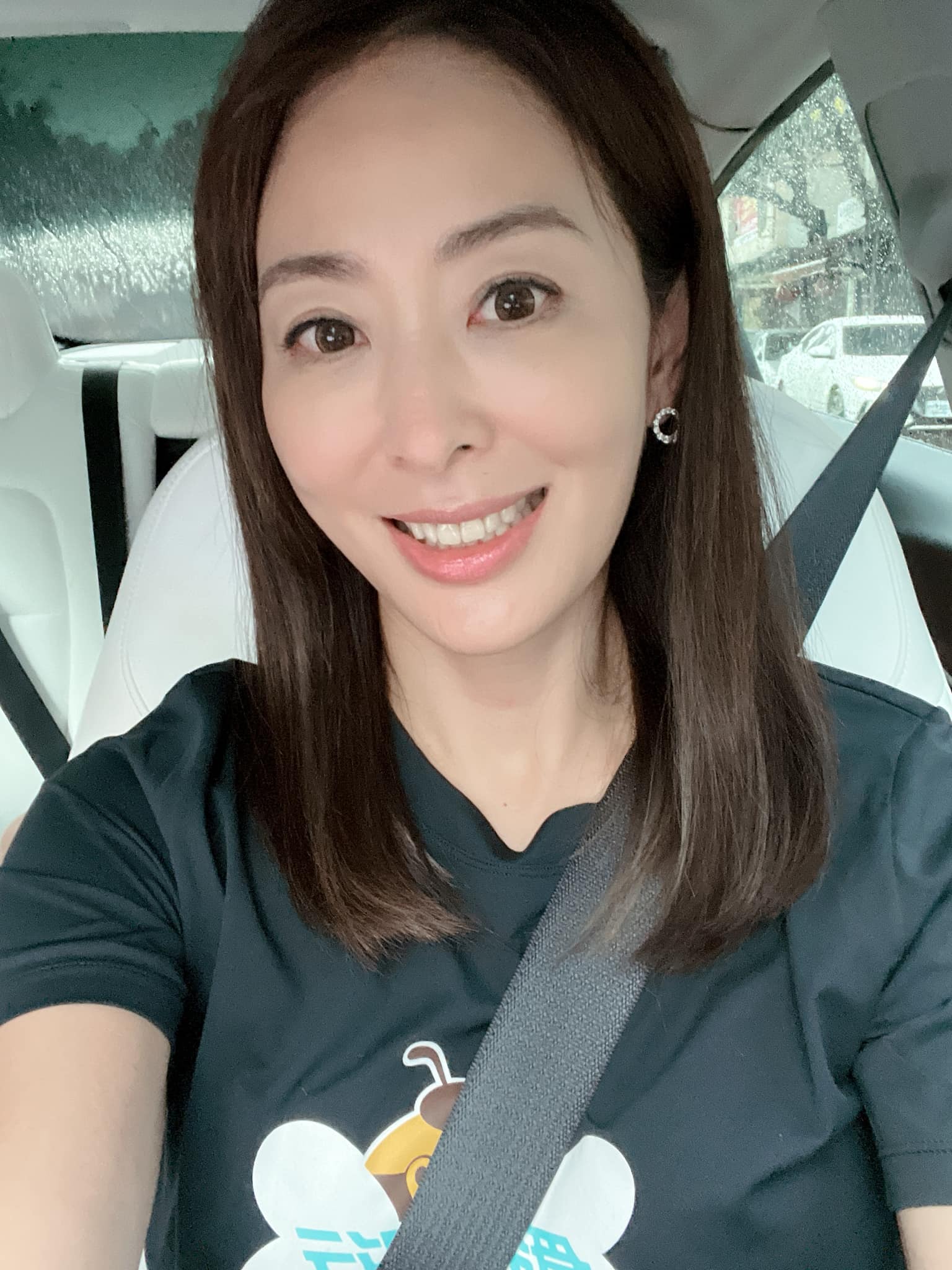 贾永婕卷入官司风波，遭母亲控诉从来没看过我，本人亲自上线回应