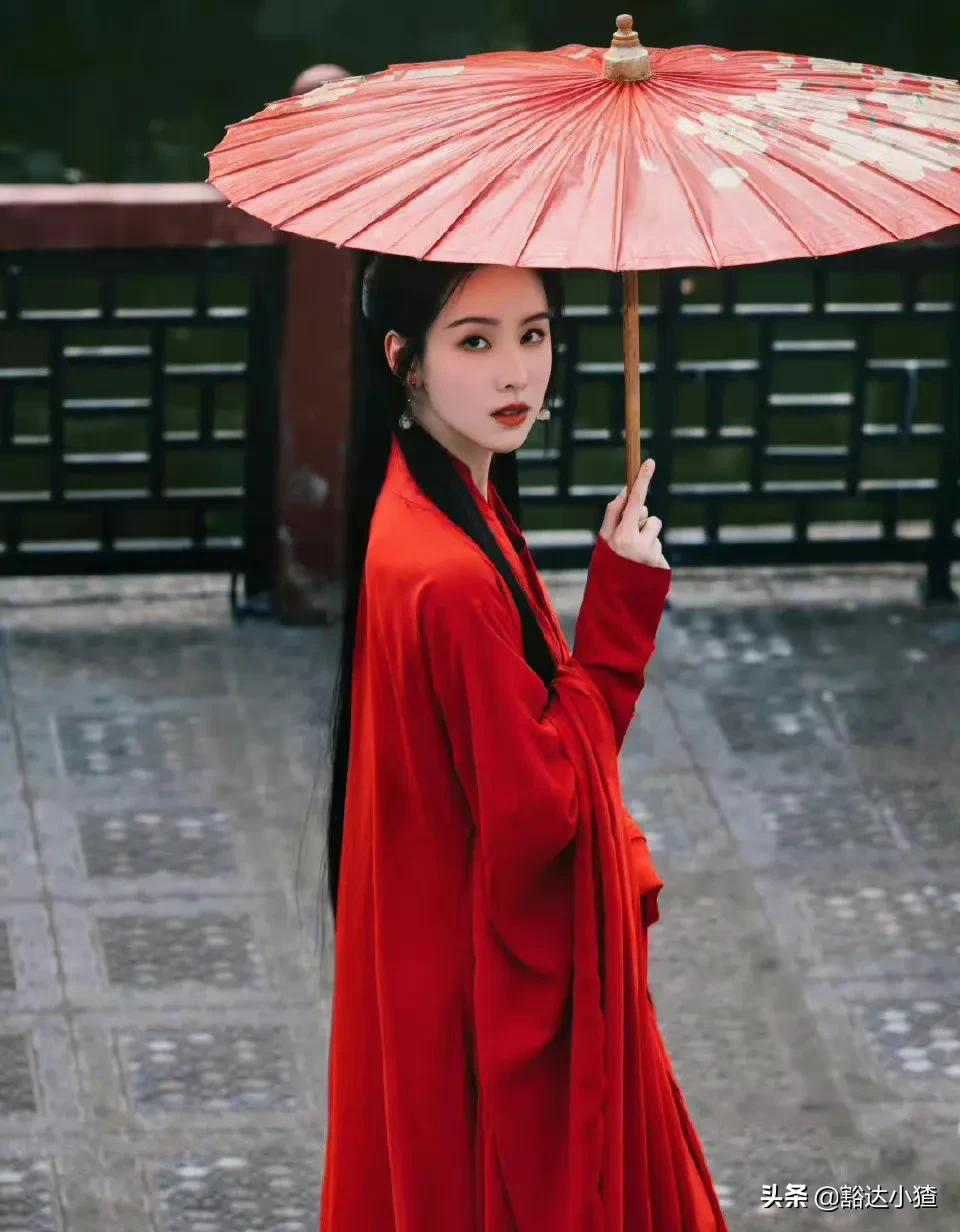 陈都灵出演电影版《花千骨》路透