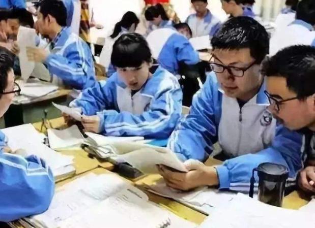 山西“王牌”中学，50余人考上清华北大，一本达线率达95%