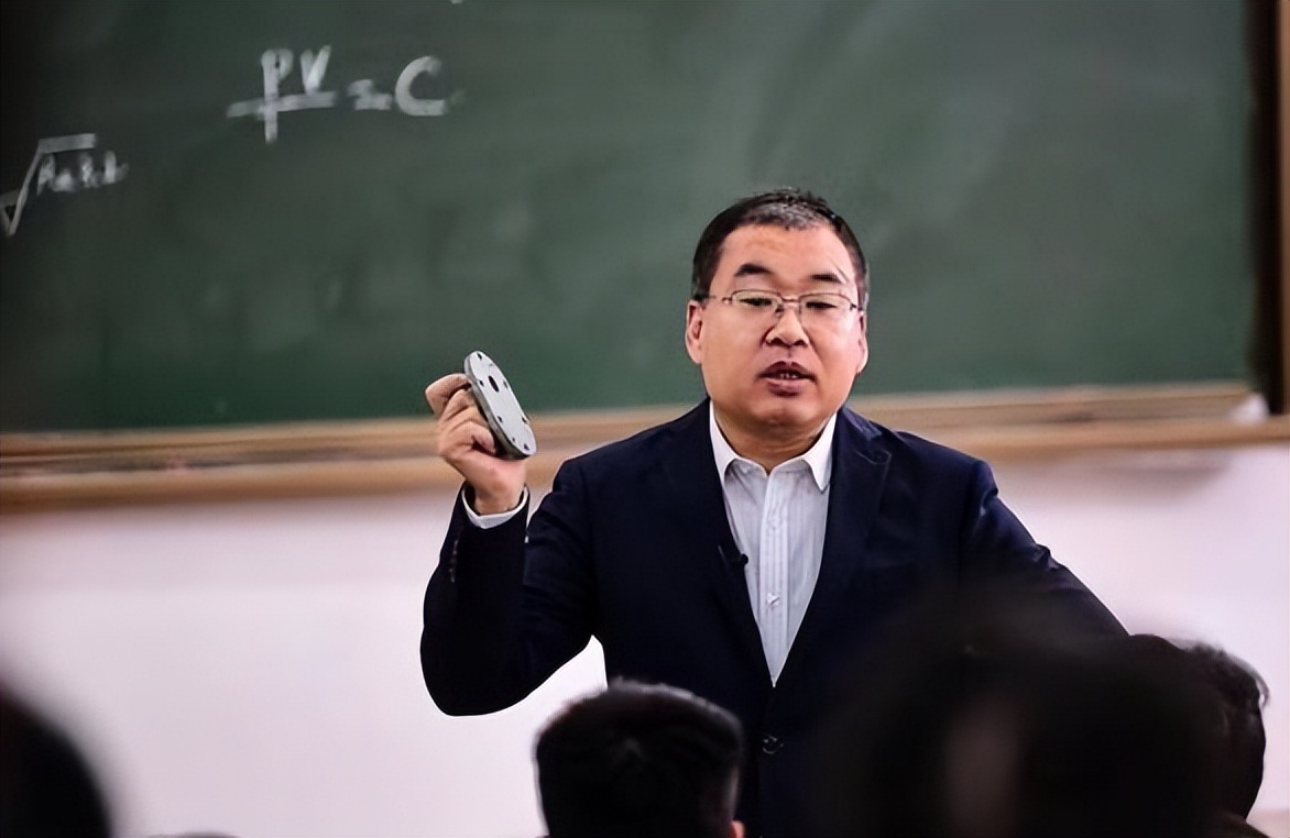 “铁饭碗”变“金饭碗”？国家已明确涨工资，这次真不是虚晃一枪