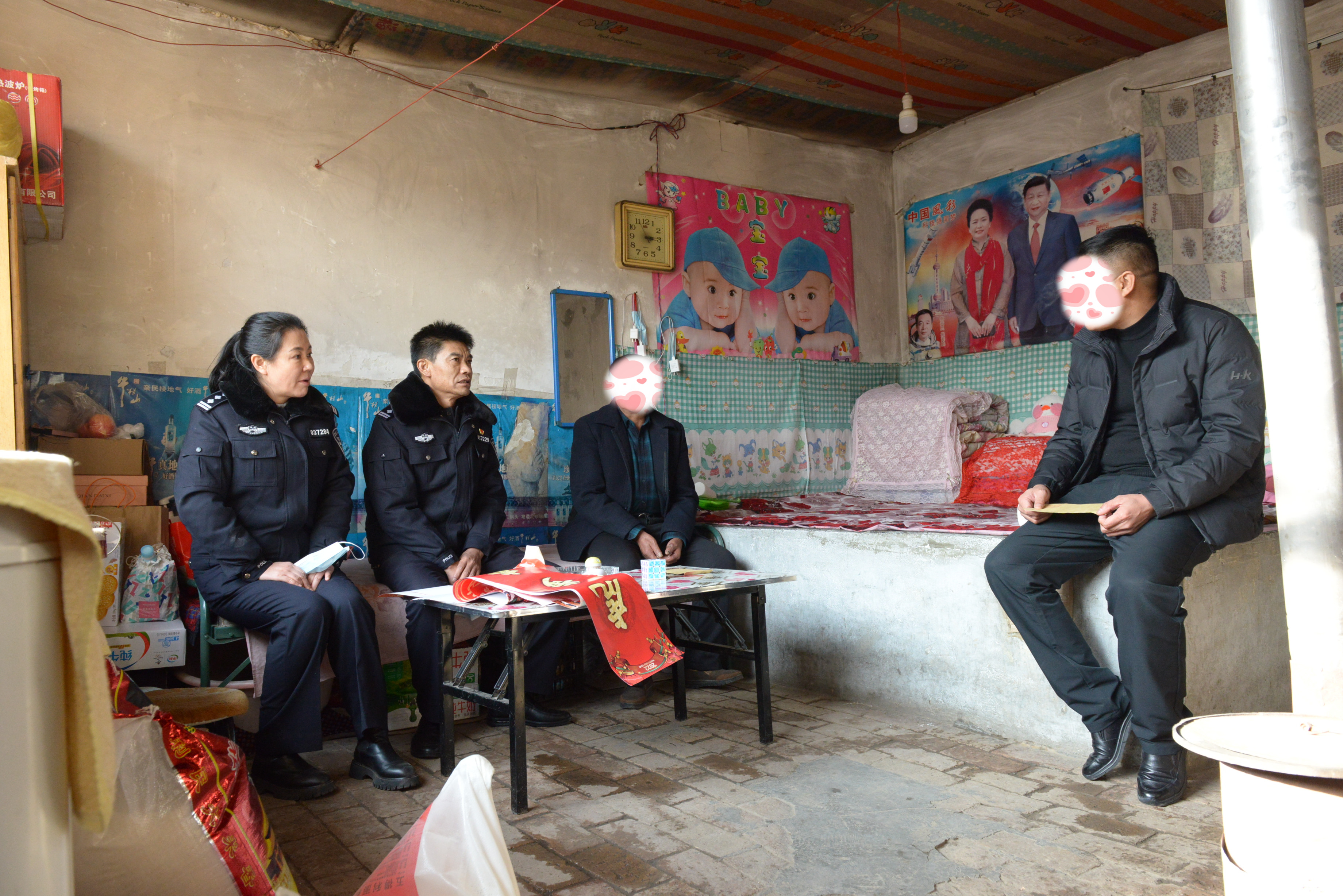 靖边县禁毒办联合县公安局禁毒大队：榜样帮扶送温暖 真情关爱助回归