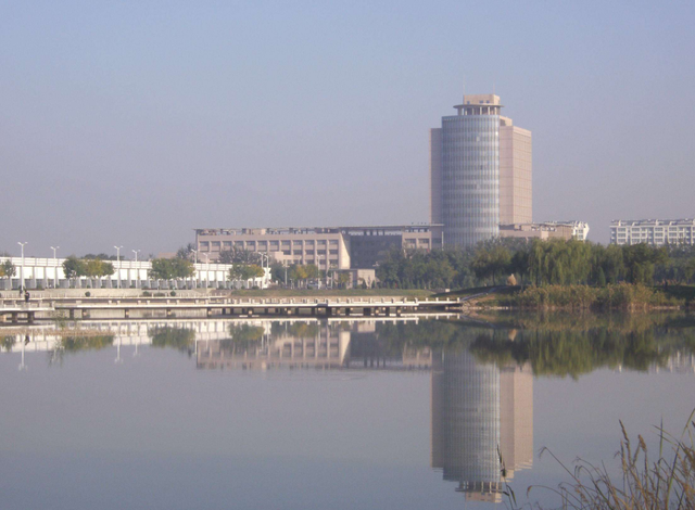 被拉入“考研黑名单”的3所大学，不仅压分严重，还有本科歧视