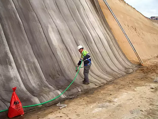 蔡晓明发明“水泥毯”，估值1.2亿，从被质疑到受美国公司欢迎