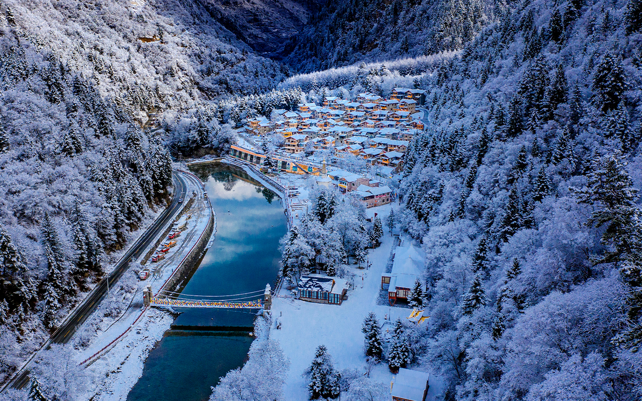 成都冬季旅游攻略三日游(成都冬季最理想的旅游线路)(成都冬天旅游