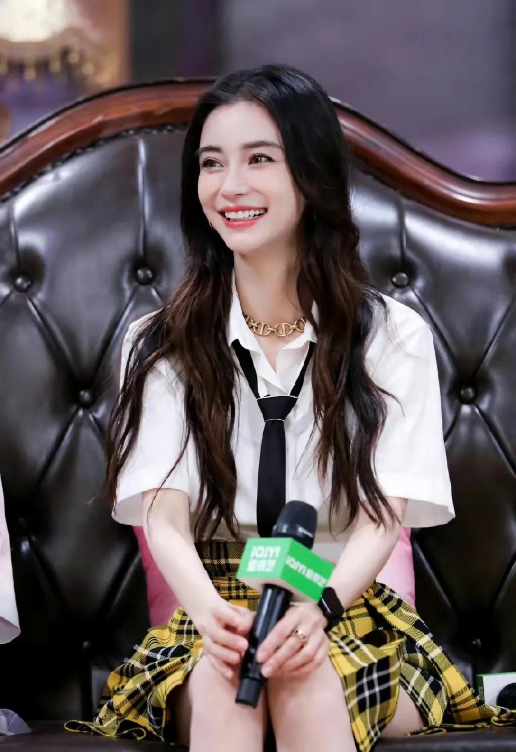 谁说格子套装土气？穿对了时尚大气，穿错了确实土掉渣