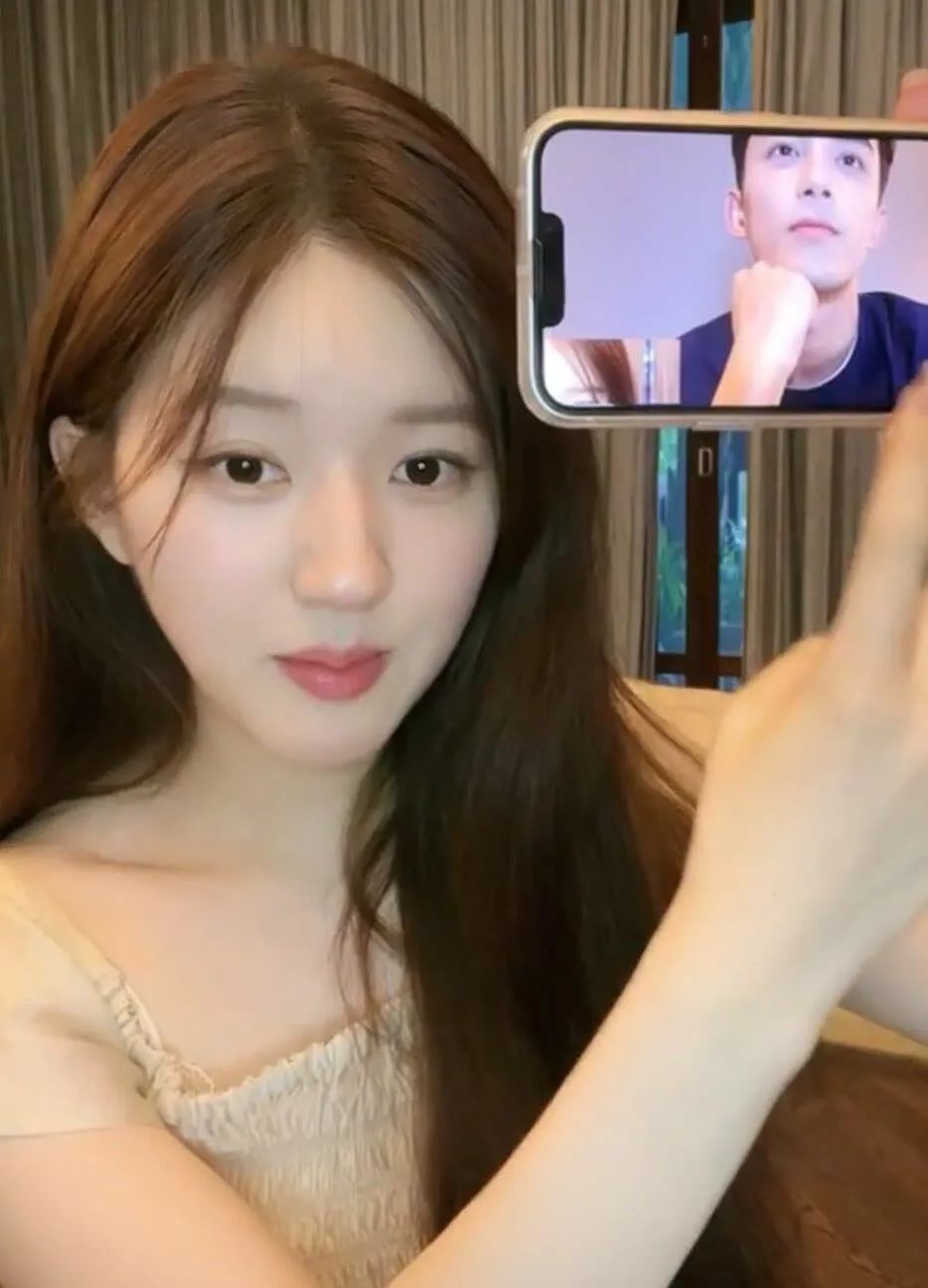 「星汉灿烂」吴磊×赵露思情侣壁纸头像