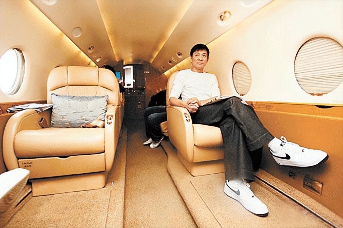 盘点“老来得子”的5位明星：有人和儿子年龄差达到60岁