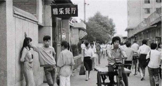 “山西贼王”王彦青：带11名狱友挖地道越狱，逃亡路上还英雄救美