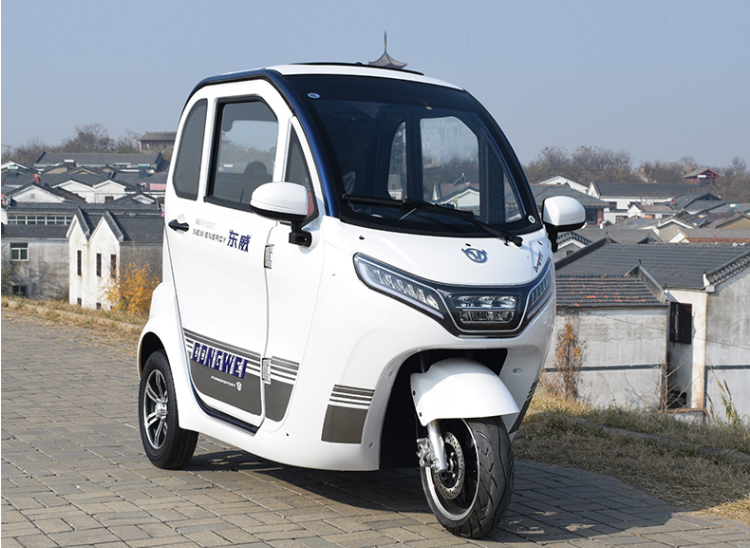 防溜、防侧翻，能上牌，这2款三轮老年代步车，适合70~80岁老年人