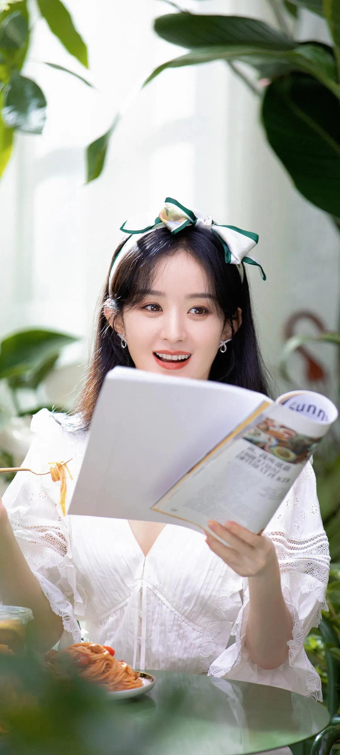 明星赵丽颖系列壁纸｜你所看到的惊艳，都曾被平庸所历练