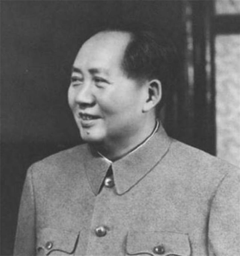 1958年一位司令员闯入中南海遭制止，毛主席不怒反笑：你个土佬呦