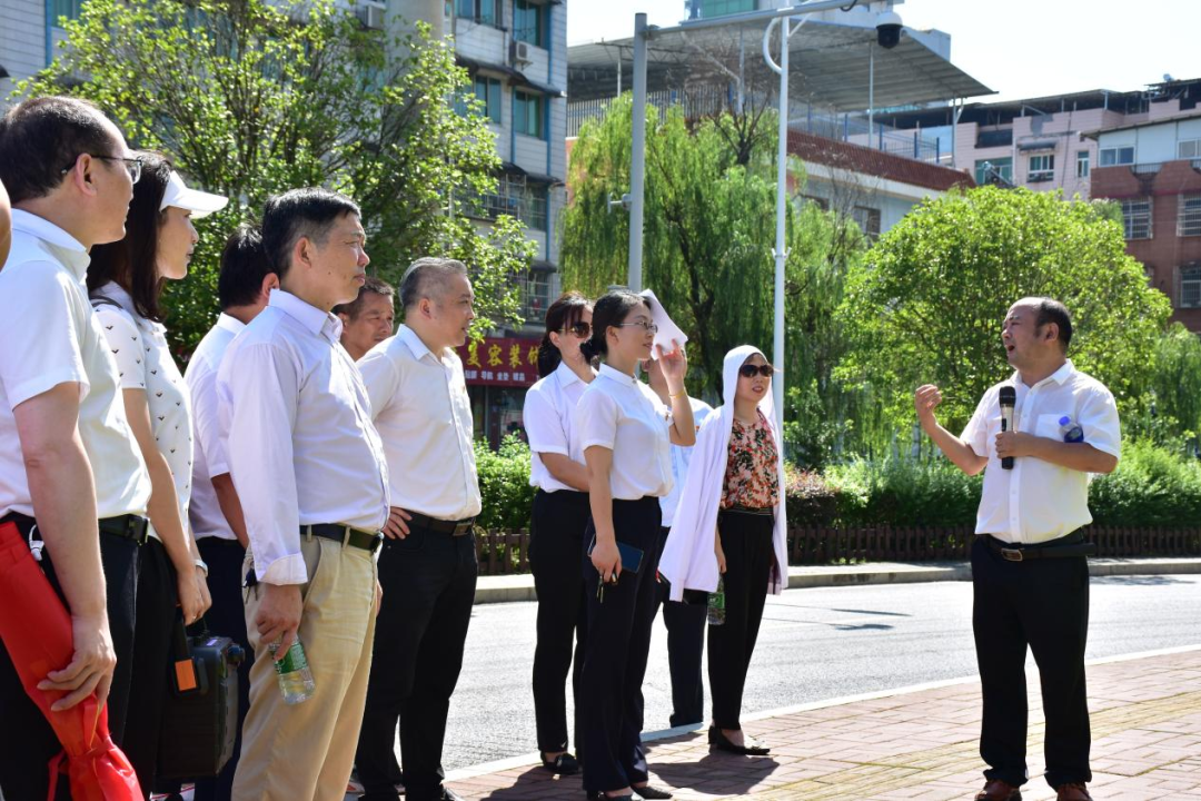 黨建引領(lǐng) 互聯(lián)共建——瀏陽(yáng)經(jīng)開區(qū)第四片區(qū)開展主題黨日活動(dòng)