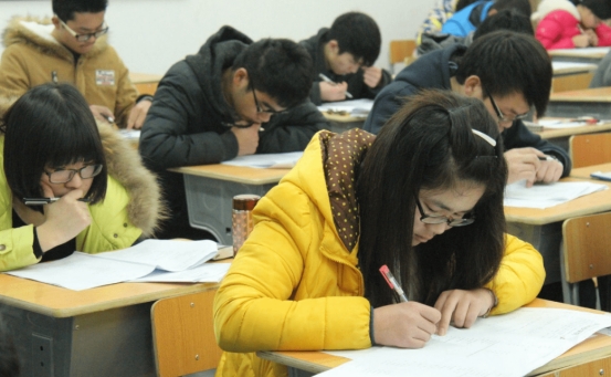 取消公務員“績效獎”，部分地區已開始實施，教師群體受影響嗎？