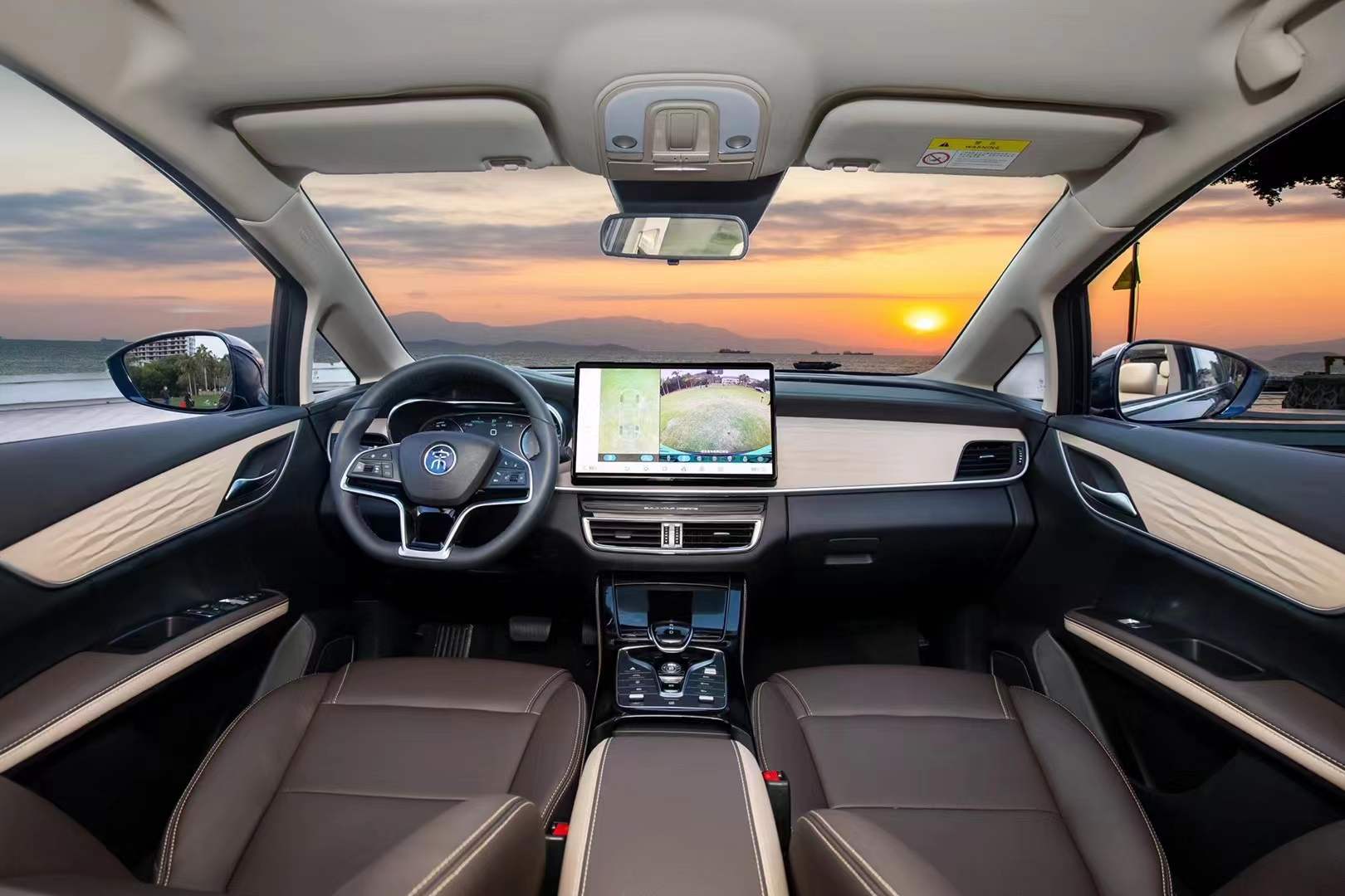 燃油MPV颠覆者：比亚迪宋MAX DM-i开启预售，价格低油耗更低