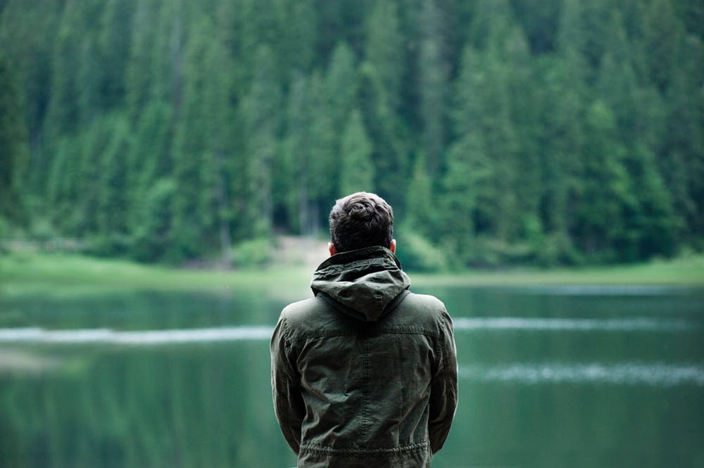 “别人怀念童年，只有我不愿回忆”：不快乐的你，要懂得如此治愈