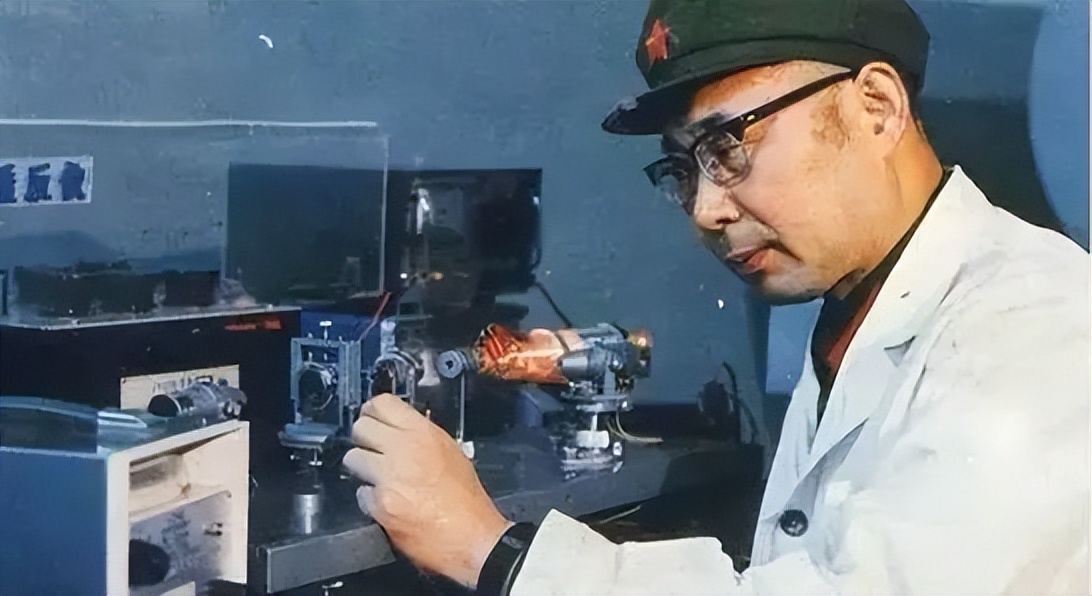 中国院士花43年，成功破译钱学森