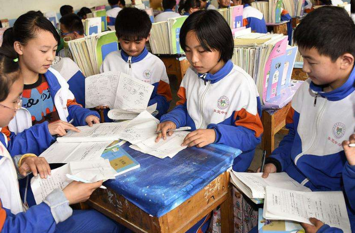 “一模”多少分高考才有望上985？教师道出“内情”，扎心却现实