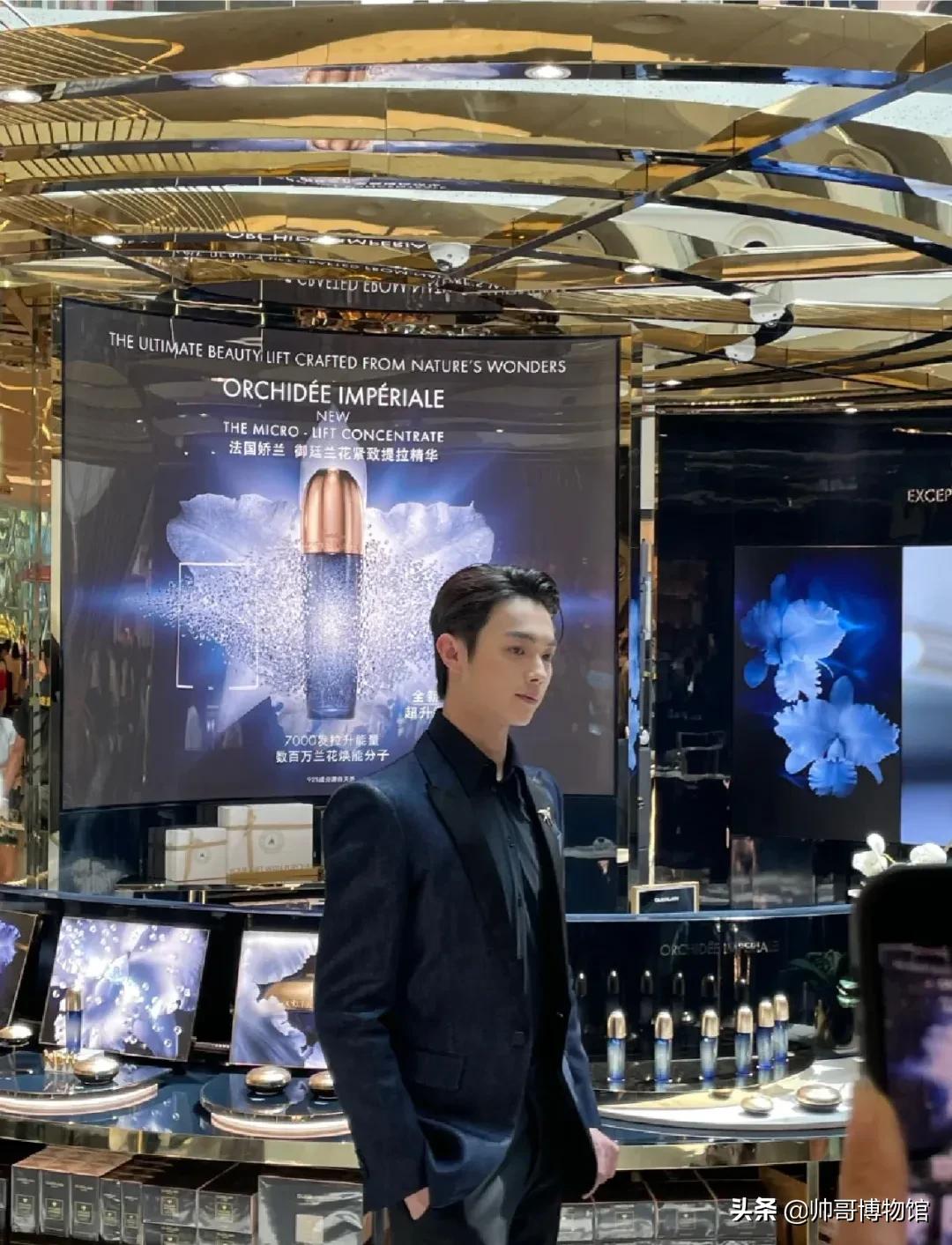 请欣赏许凯的顶级神颜