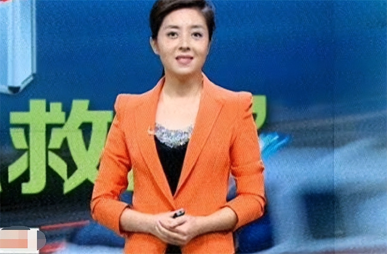 15年四川女主播因内急溺亡，现场只剩一只高跟鞋，土地上明显抓痕