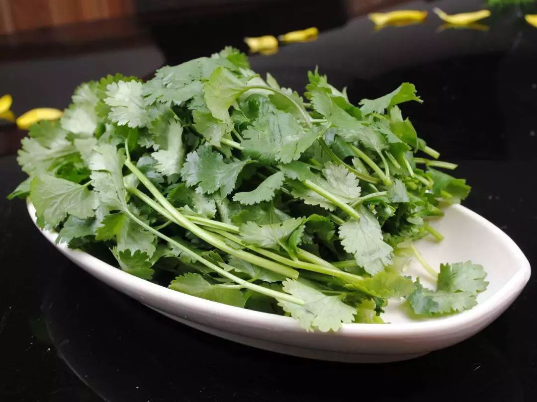 图片[4]-【凉拌大虾】做法步骤图 爽口解馋 一大盘不够吃-起舞食谱网