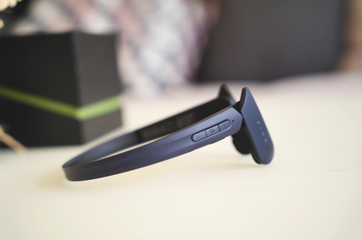 耳朵敏感，找不到合适的耳机使用？可以试下这款木六空气传导耳机