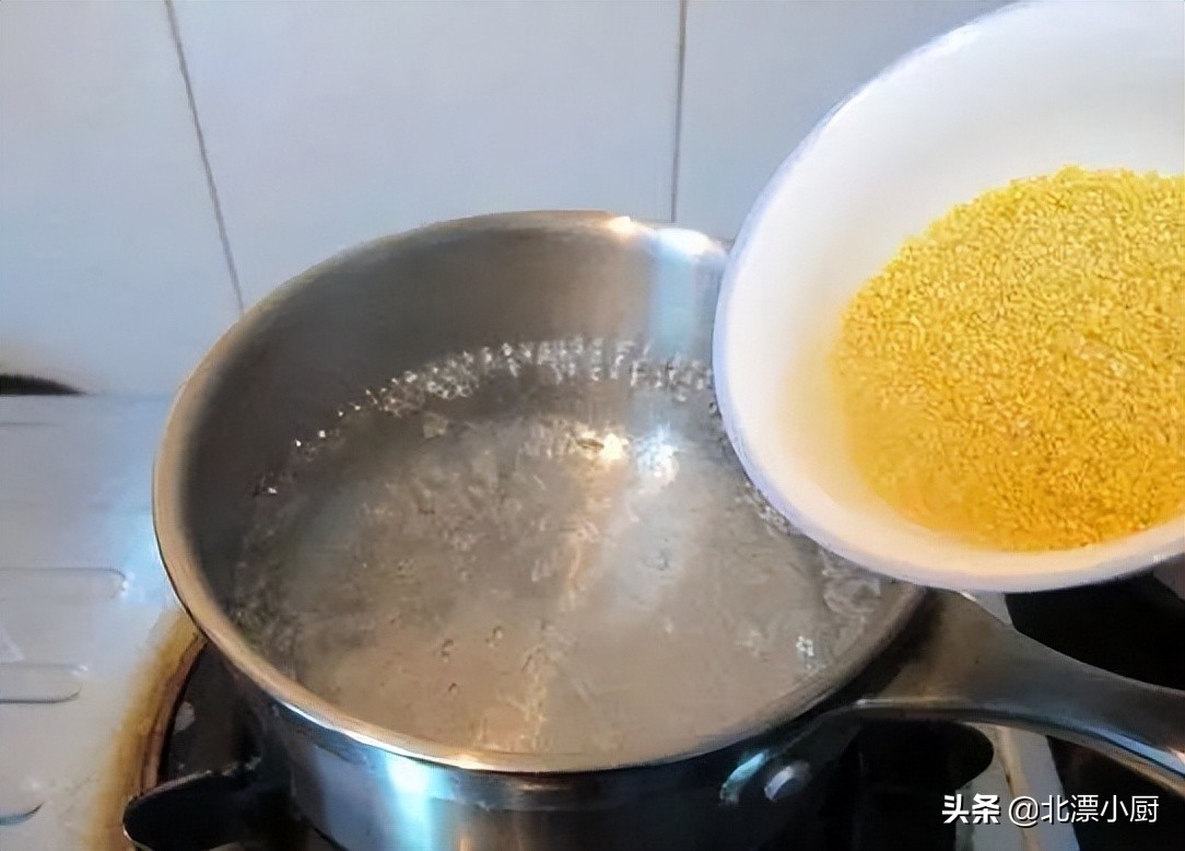 喝了30年小米粥，才知道正確的煮法，難怪一直熬不出米油