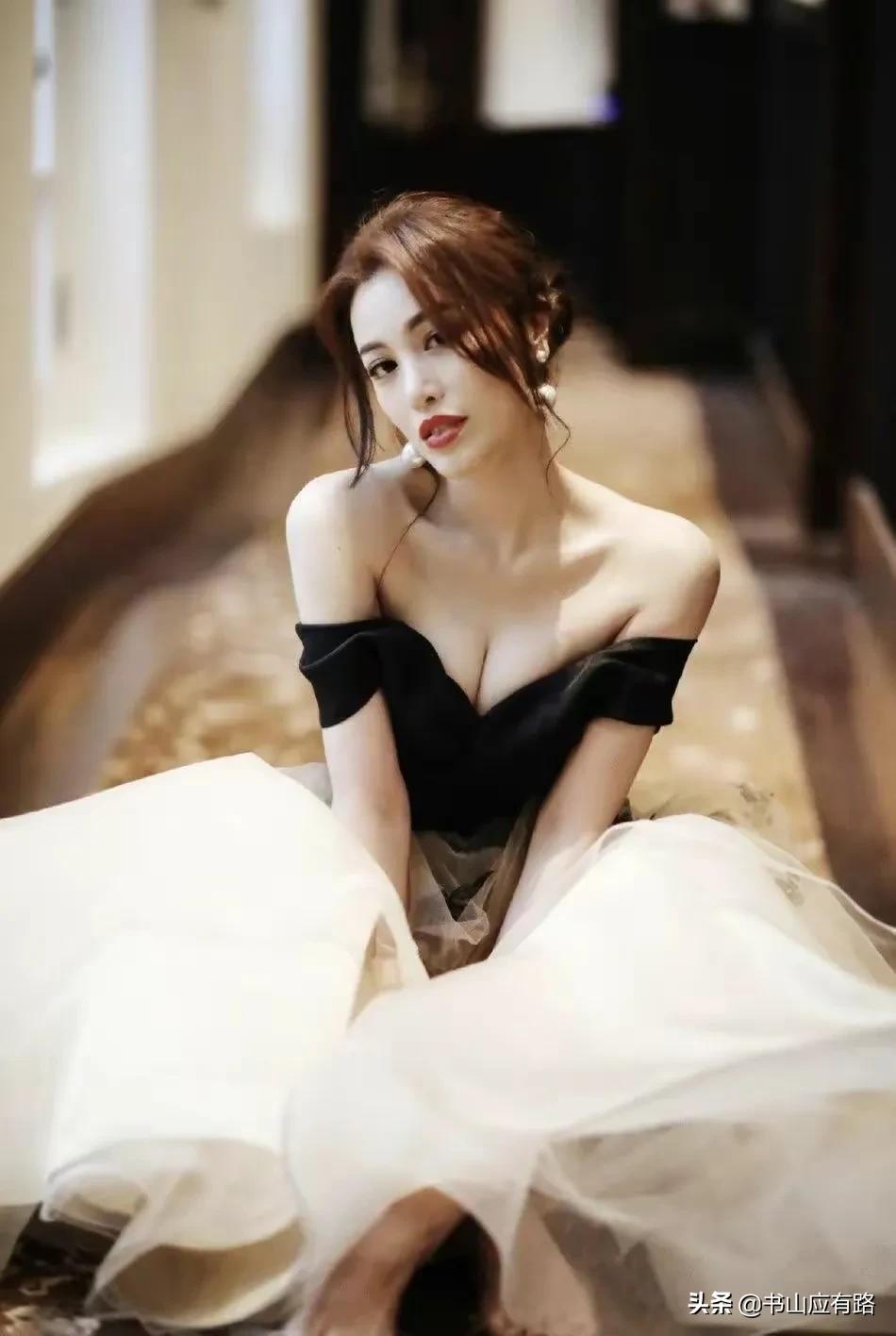 葛天：美得别有韵味，离婚后活成少女