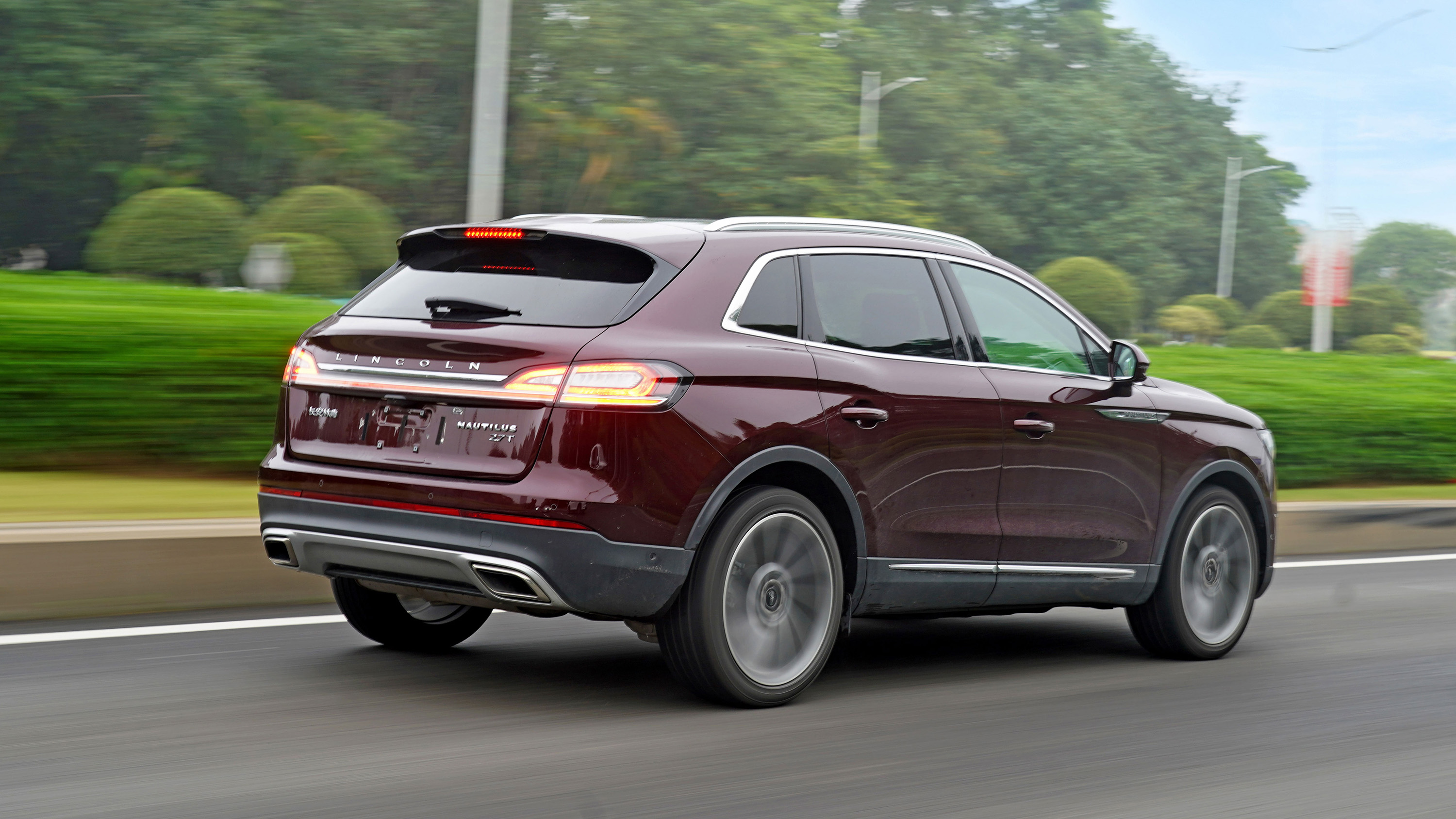试驾林肯航海家：40万就能买到大V6，还要什么BBA？