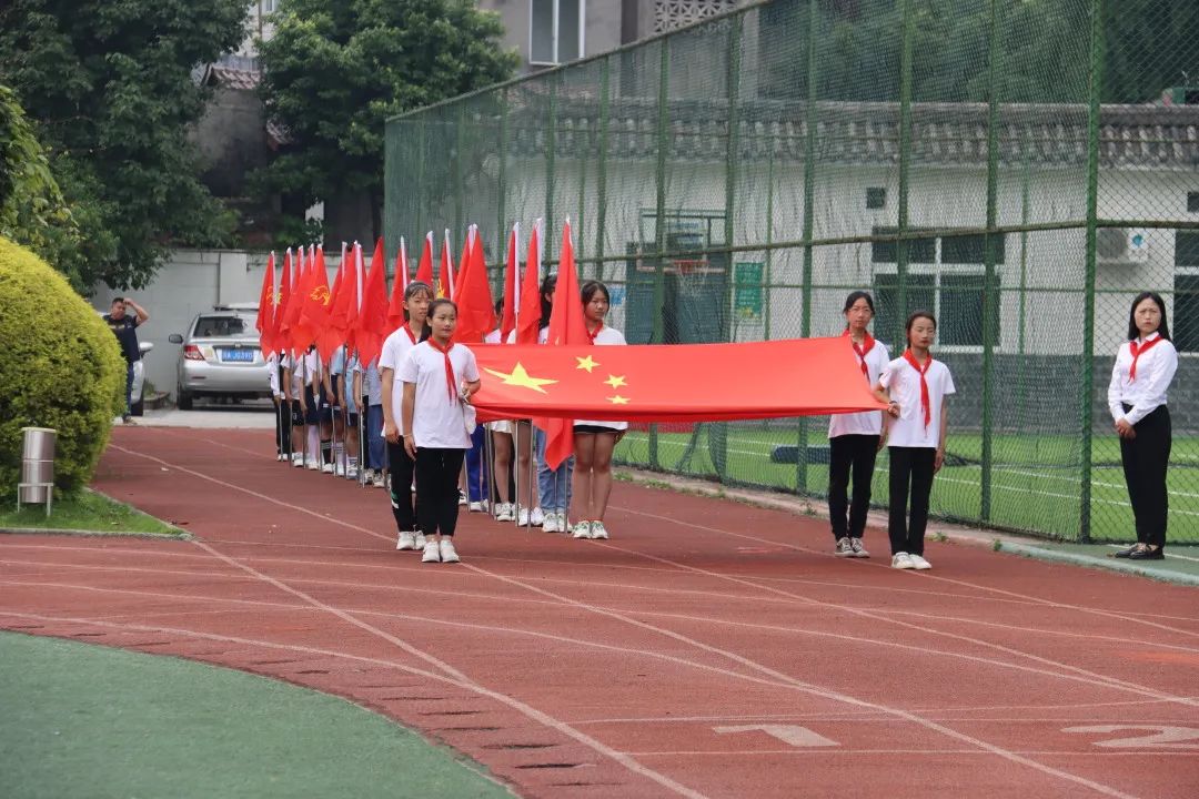 大林小学隆重举行“乘梦想之帆 为祖国起航”庆“六一”主题活动