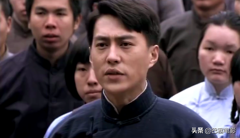 青年周恩来别硬演，朱亚文印象深，陈坤黄晓明不沾边，靳东也一般