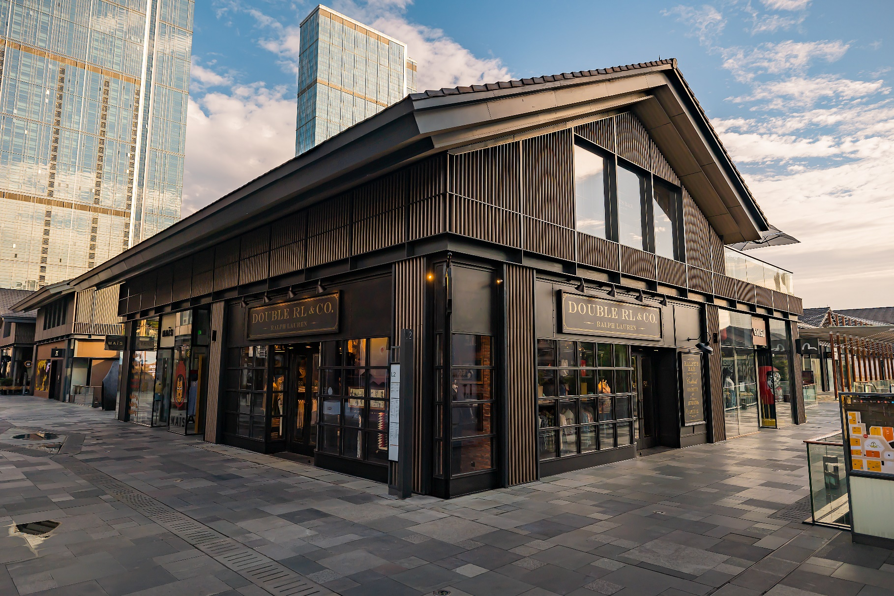 Double RL精品店和Ralph’s Bar闪耀登陆成都