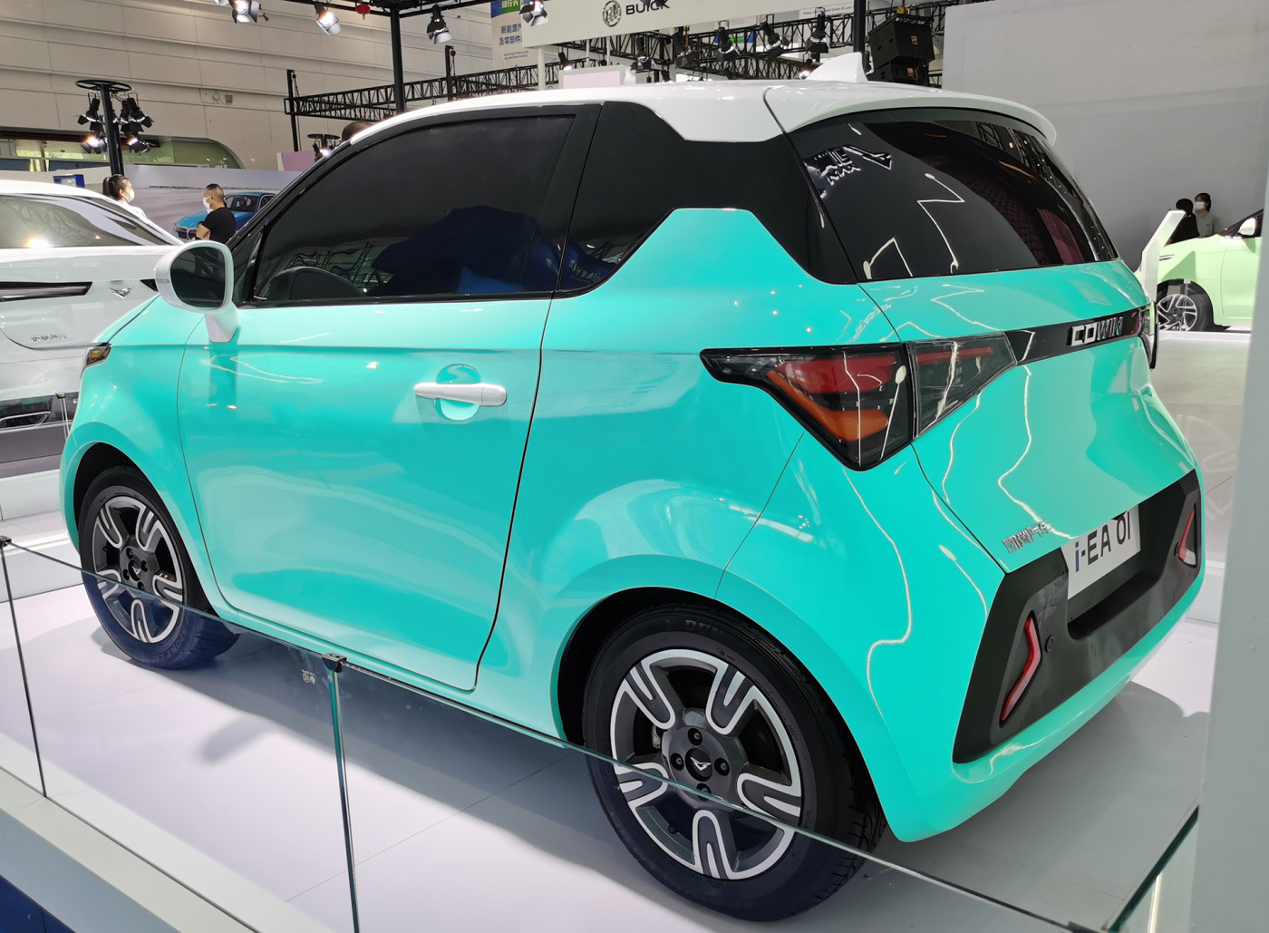 凯翼全新代步小车曝光，车长3080mm，3门，2/4座布局，续航301km